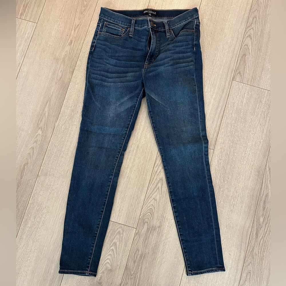 J. Crew mercantile size 30 dark blue stretch skinny jeans